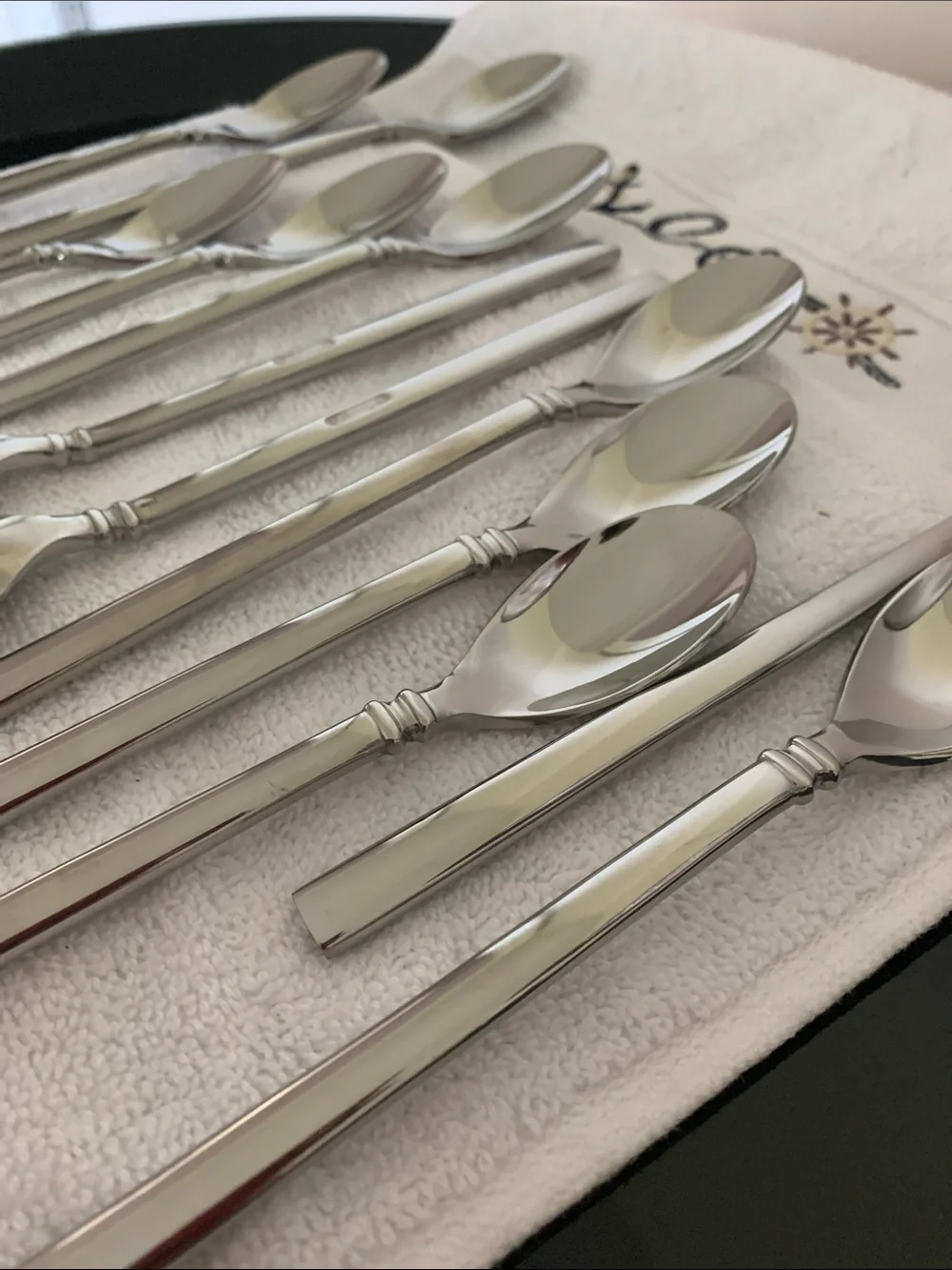 Oneida Shaker pattern Set of 12 Ice Tea Spoons SS NWOT
